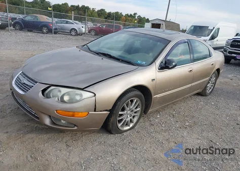 2001 Chrysler 300M z USA, uszkodzony, nr VIN 2C3AE66GX1H618165